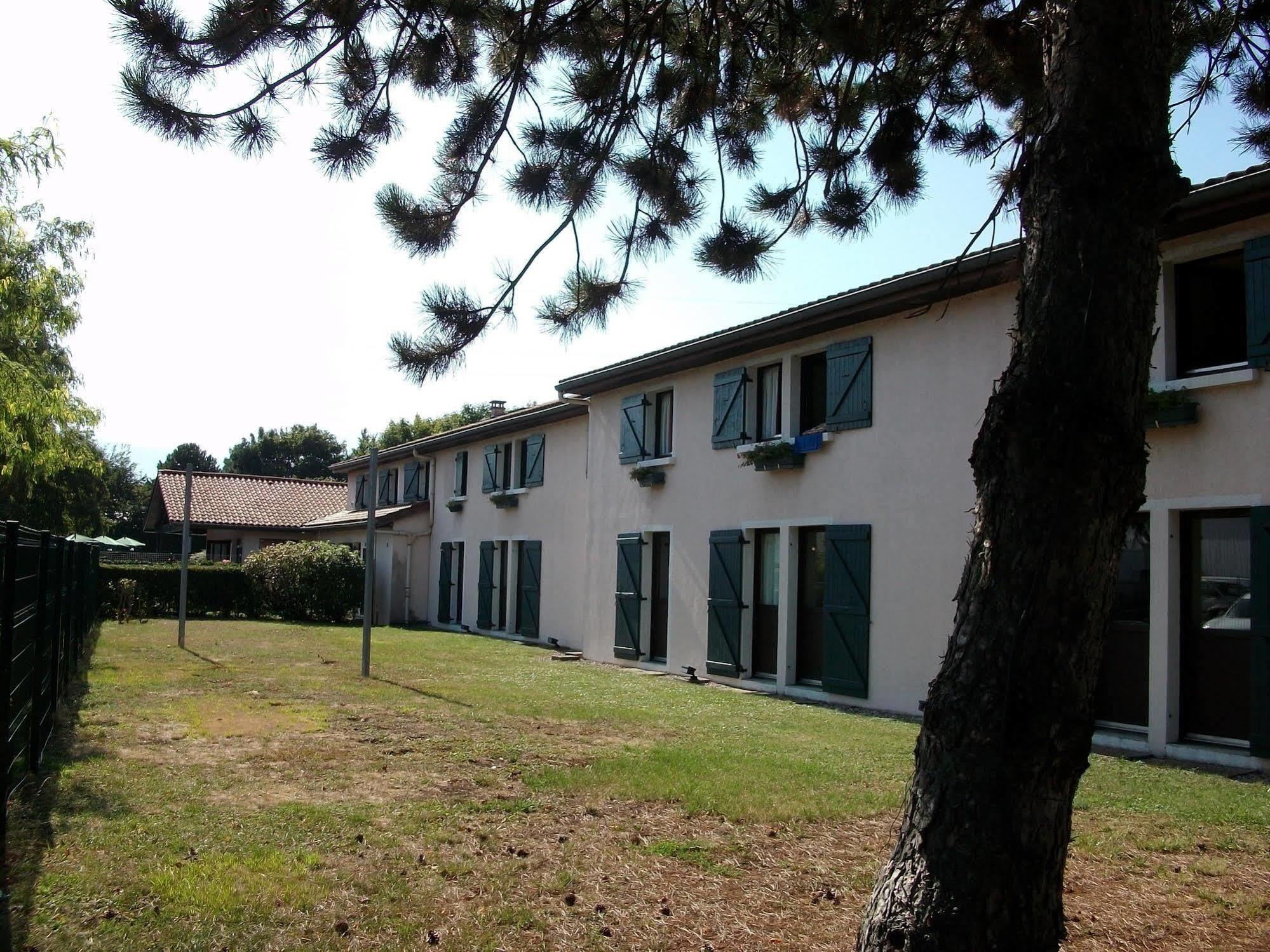 Kyriad Grenoble Sud - Seyssinet Zewnętrze zdjęcie
